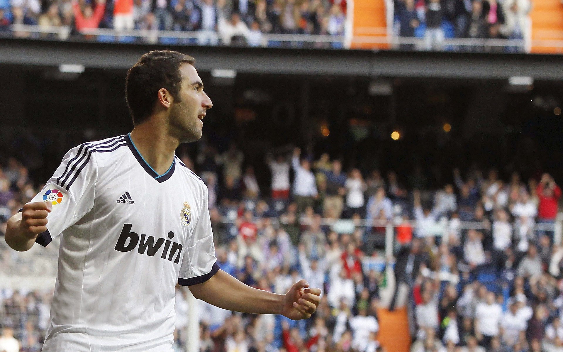 范弗利特爆发！雷霆关键战突围掘金，西部格局再洗牌