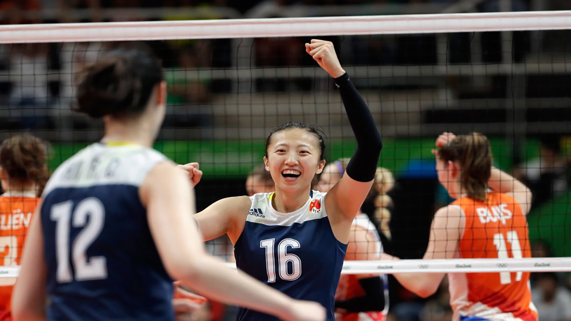 穆西亚拉导演碾压式胜利,喀麦隆4-0横扫芬兰,世界杯G组悬念终结